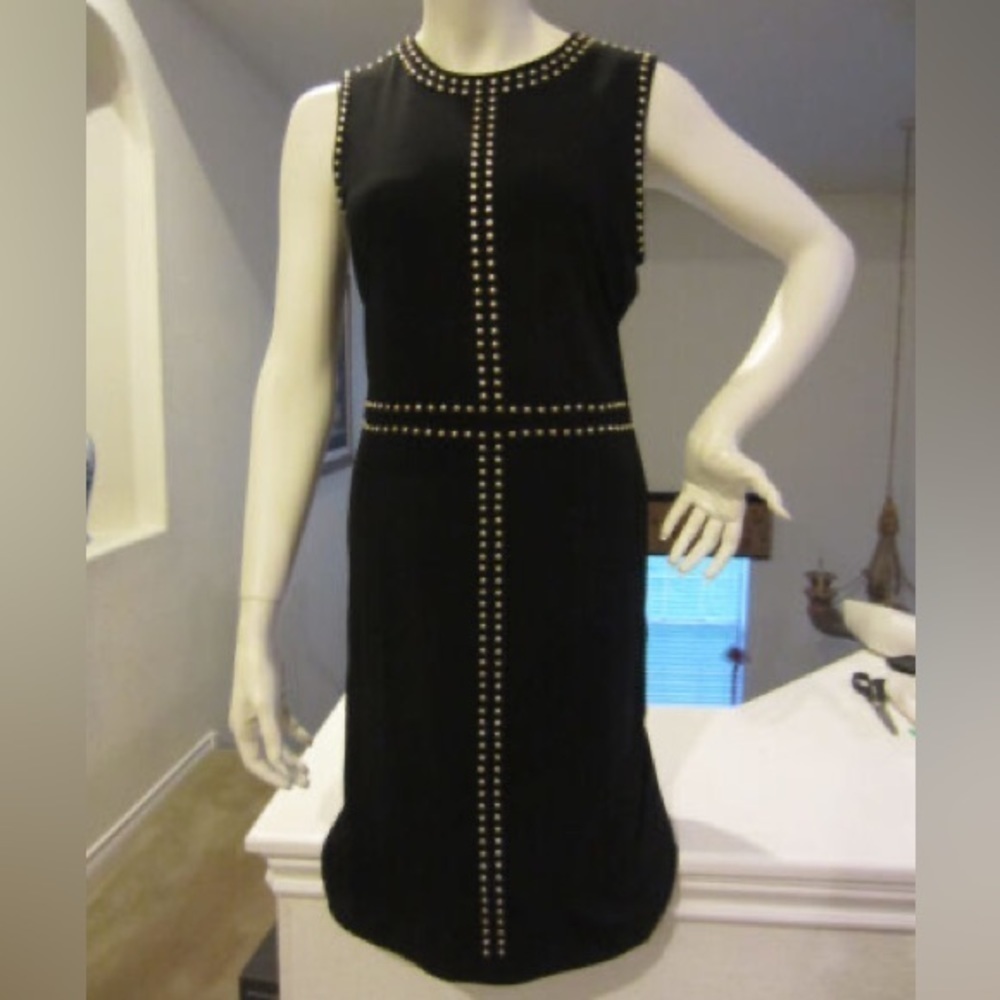 Carmen Marc Valvo, Gorgeous, Sophisticated,Black Dress w/Gold Studs 🔥,Size 4 - Picture 3 of 10